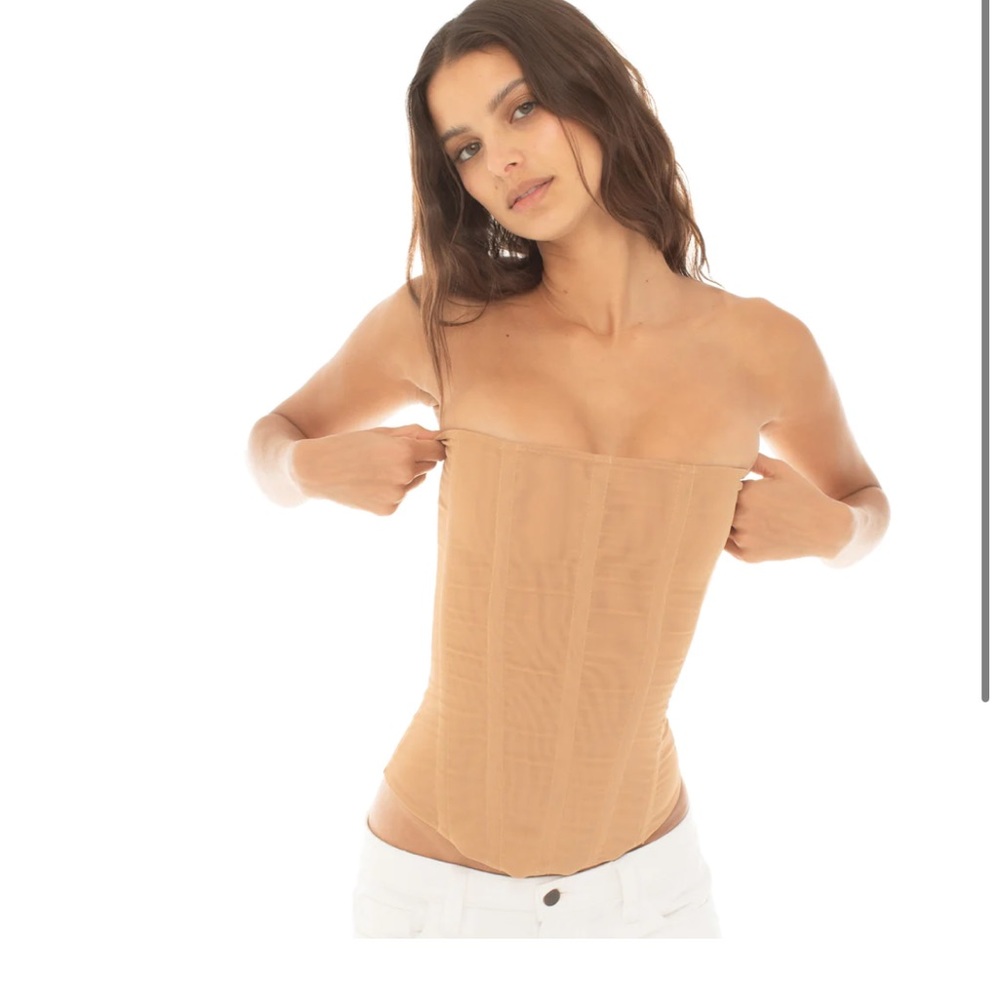 ARE YOU AM I Sunniva Corset Nude